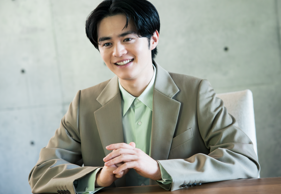 鈴鹿央士様の写真